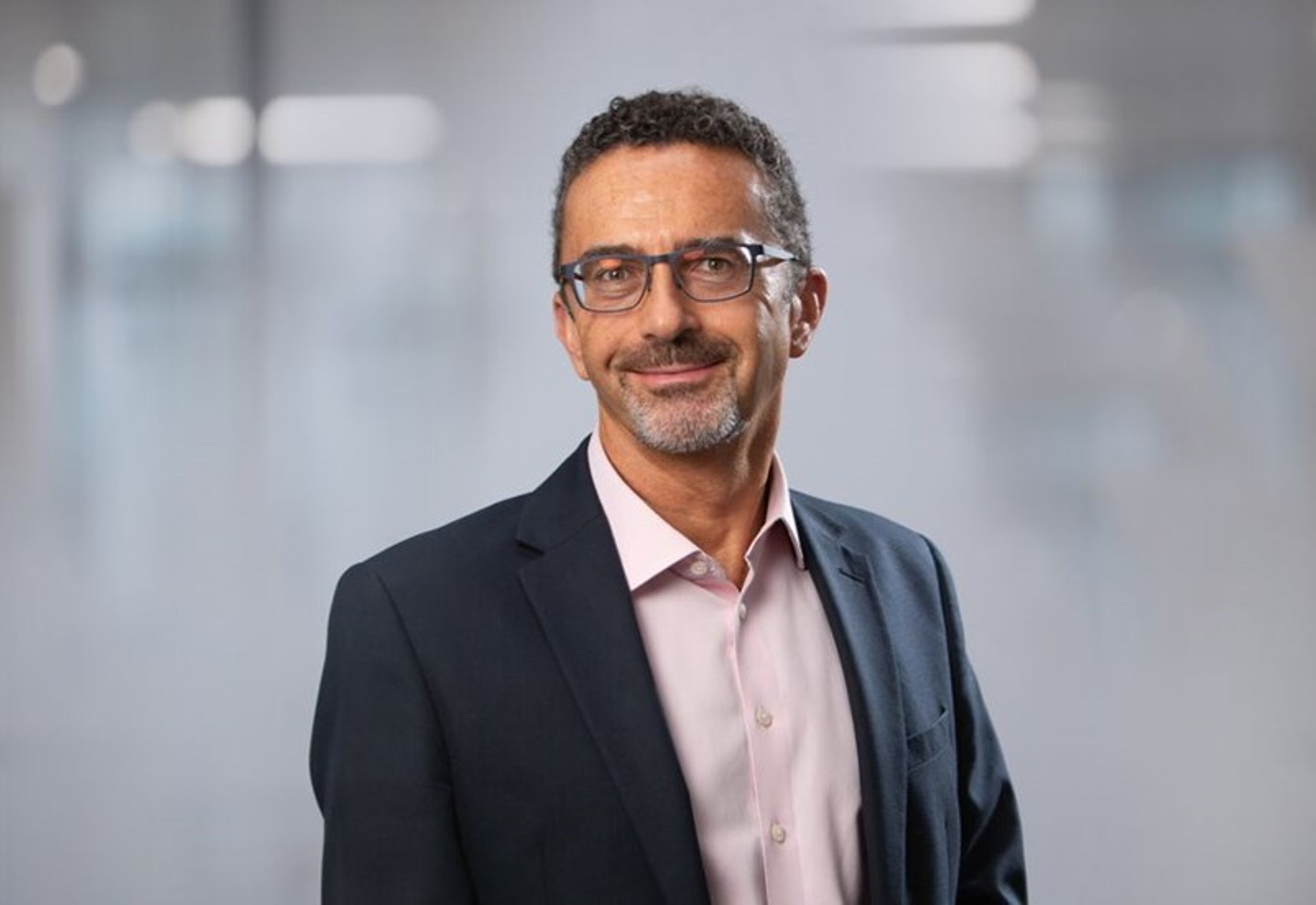 Richard Hutchinson Headshot