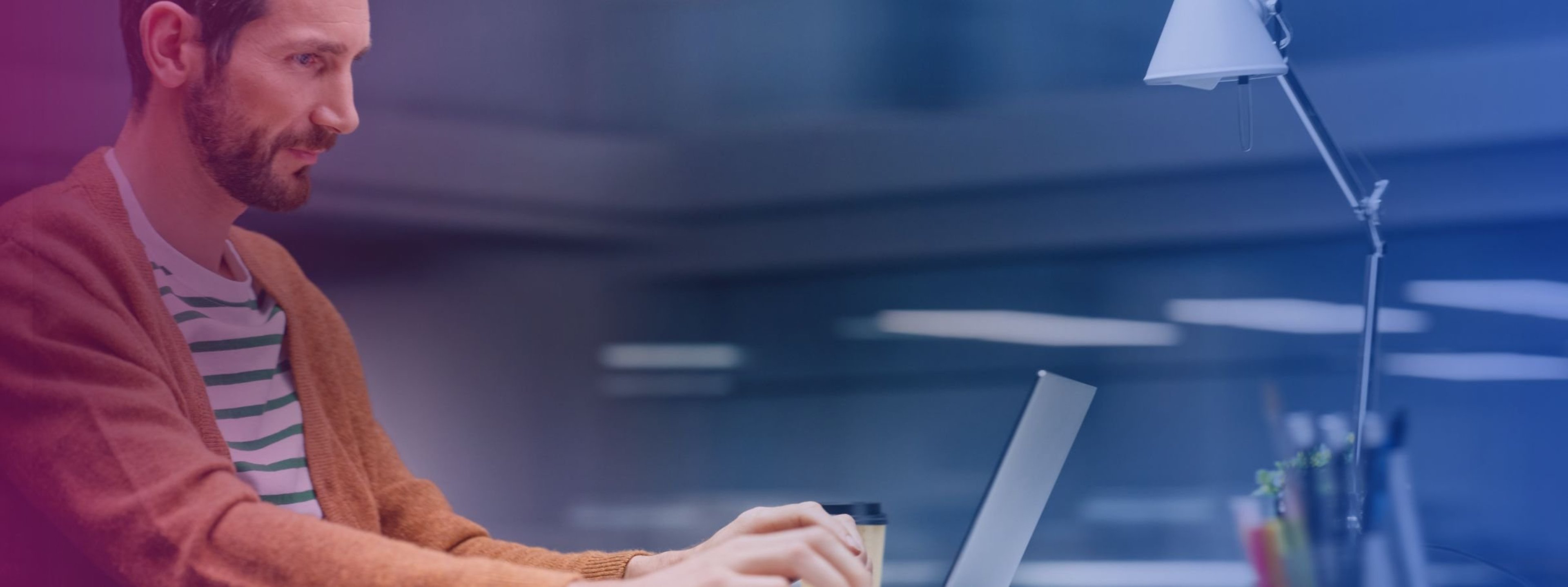 man_using_laptop